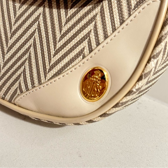 Vintage Mark Cross Pebbled Leather Crossbody Purse, Chevron - Picture 5 of 12